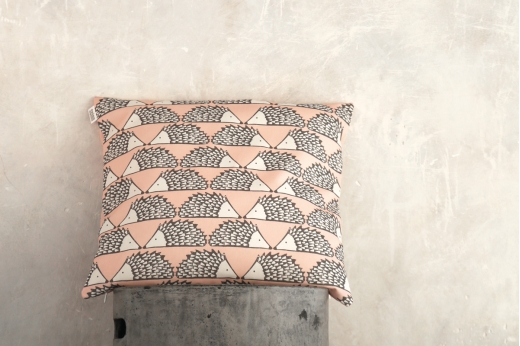 coussin SPIKE BLUSH - SCION LIVING