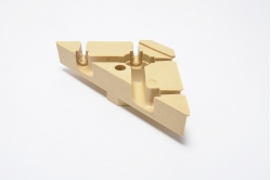 MASSE D'ANGLE LATITUDE
