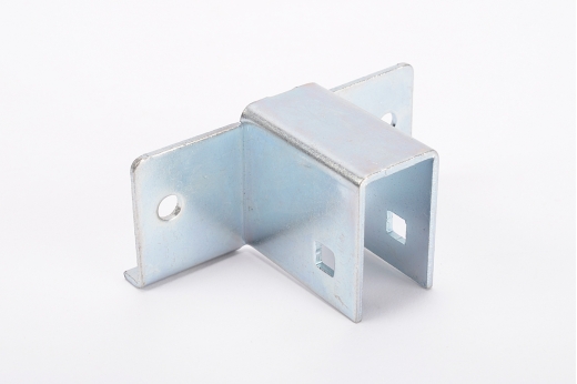 FERRURE DE SOCLE A AILE 19 mm FERRURE DE SOCLE A AILE 19 mm