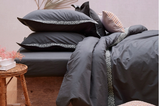 Linge de lit RITUEL - SYLVIE THIRIEZ Linge de lit RITUEL - SYLVIE THIRIEZ
