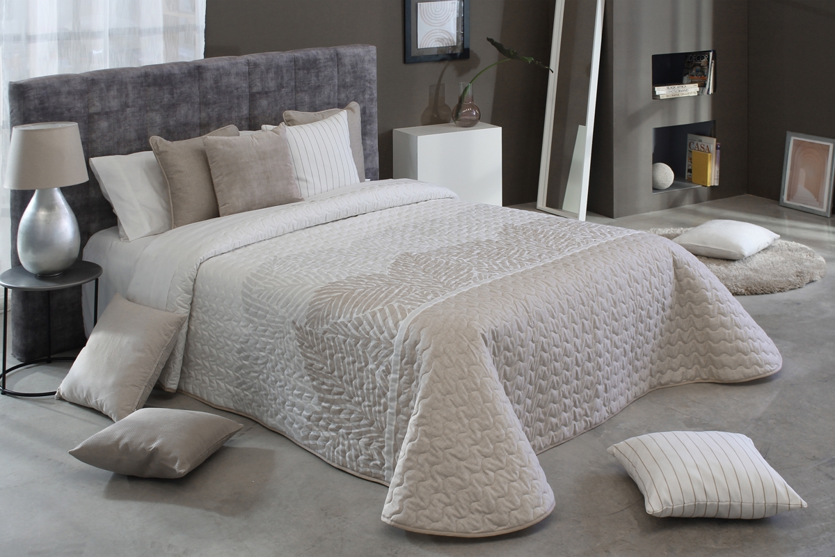 Dessus de lit matelassé DOME beige 90g - REIG MARTI