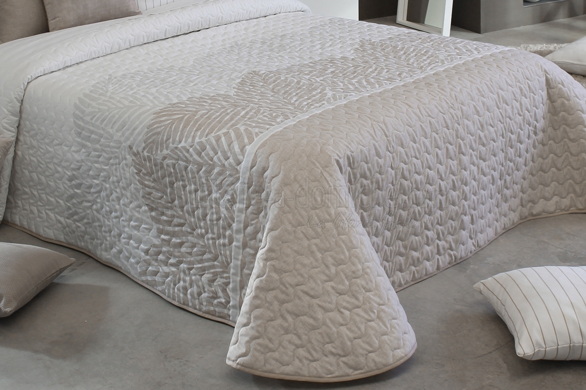 Dessus de lit matelassé DOME beige 90g - REIG MARTI